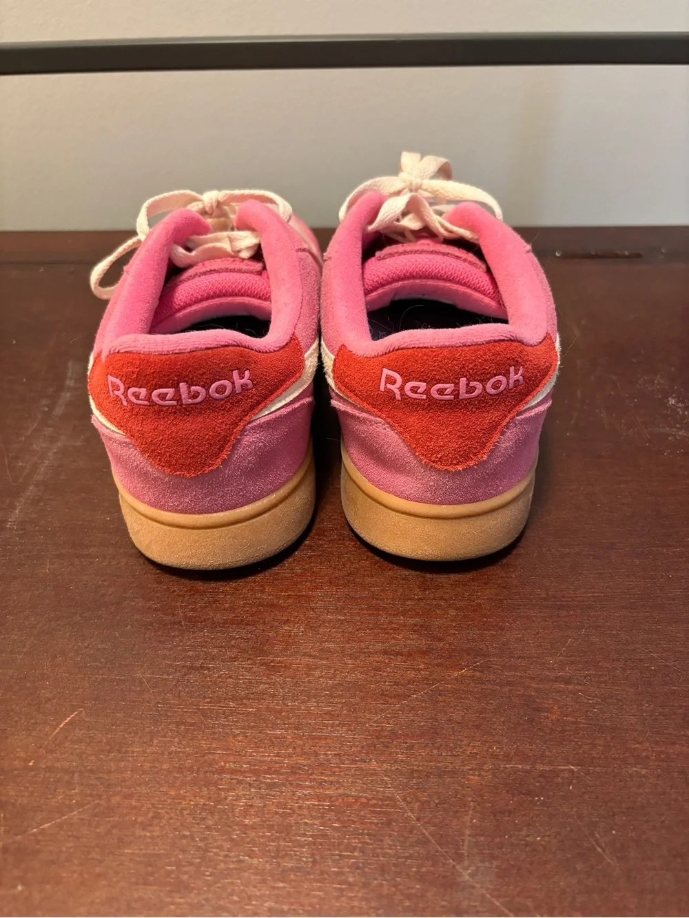 Pink Reebok sneakers - Picture 4 of 5